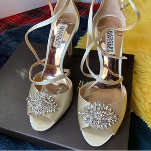 Badgley Mischka size 7